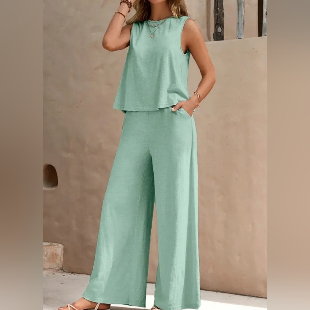 100% Cotton 2-peice Tank & Wide-legged Pants Set.
